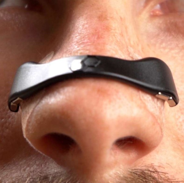 Magnētiskā deguna sloksne labākam miegam